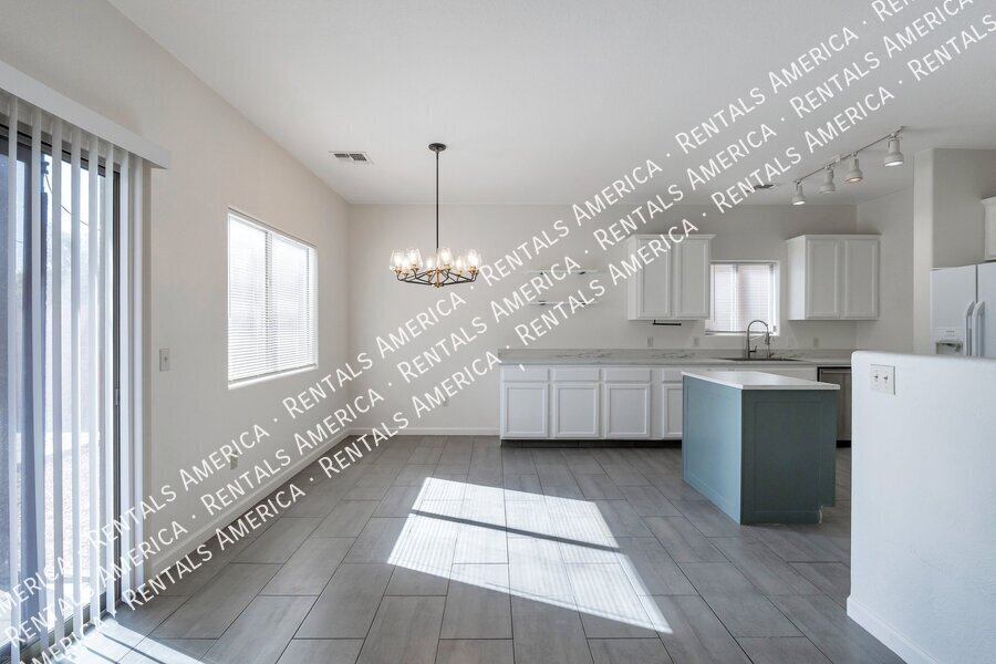 Building Photo - 6352 E Butte Stone Dr