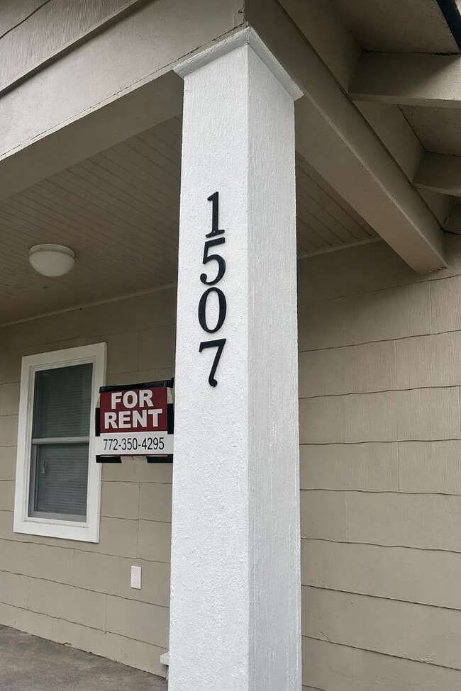 Building Photo - 1507 Rondo St