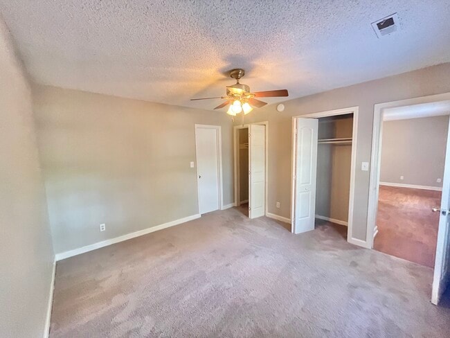 Building Photo - 101 Southridge Dr