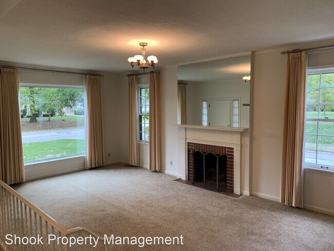 Building Photo - 2 br, 1.5 bath House - 1101 S 9th St