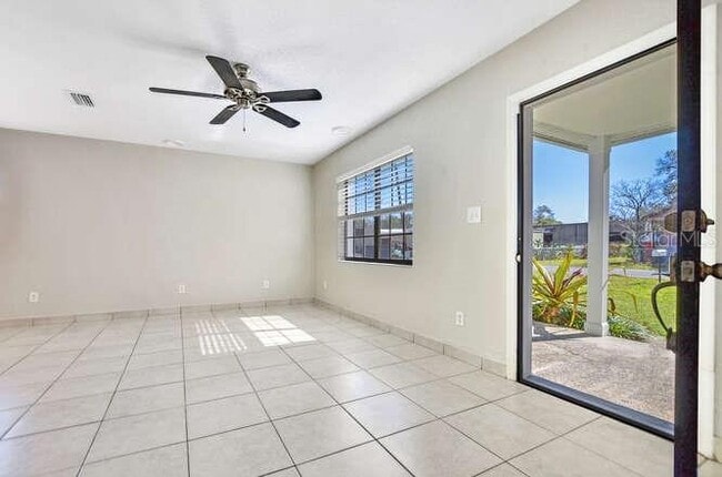 Building Photo - 816 E Frierson Ave