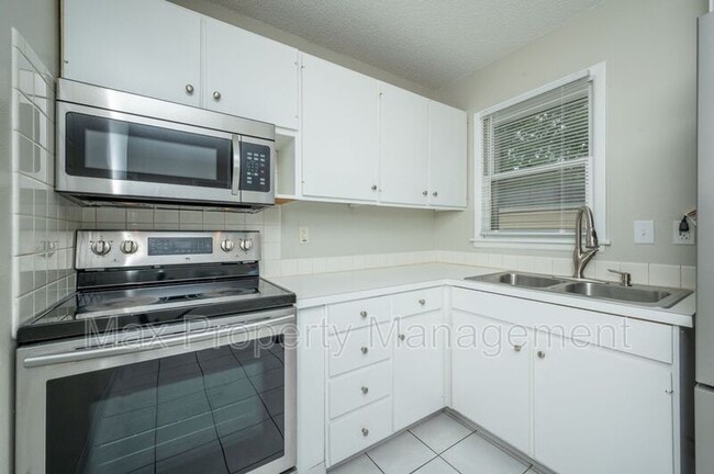 Building Photo - 4001 83rd St