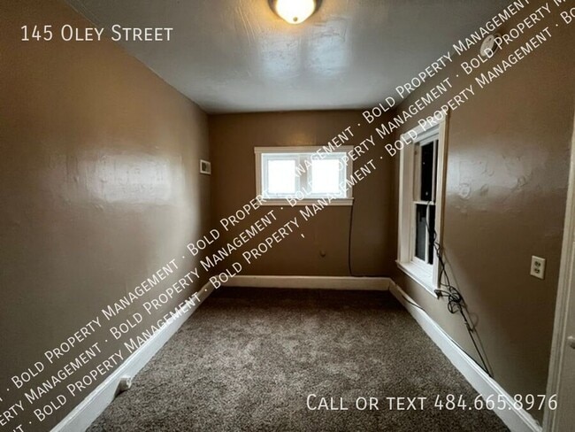 Building Photo - 145 Oley St