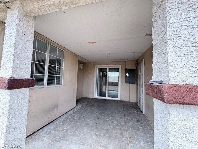 Building Photo - 6329 Brittany Way