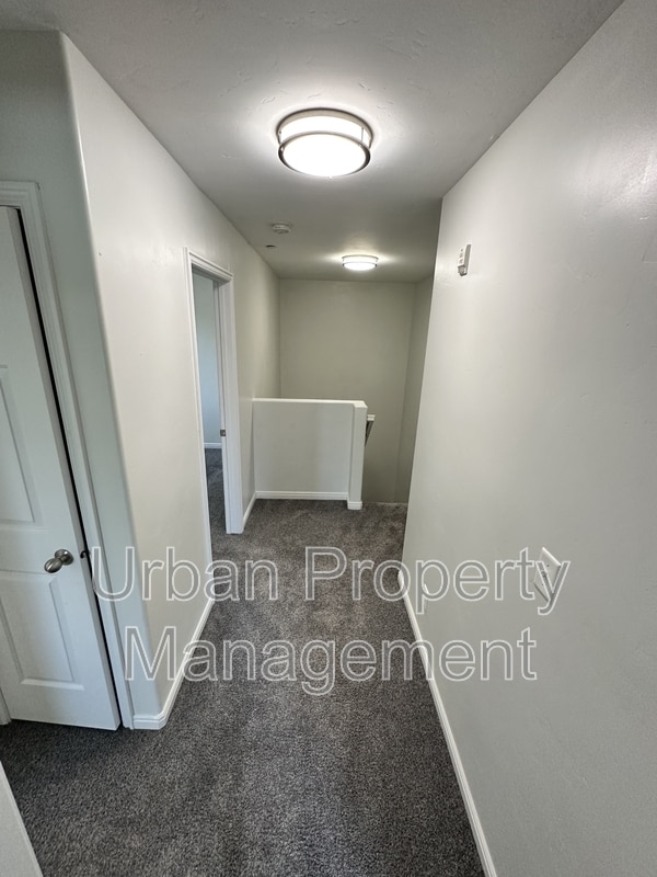 Building Photo - 11467 Open View Ln