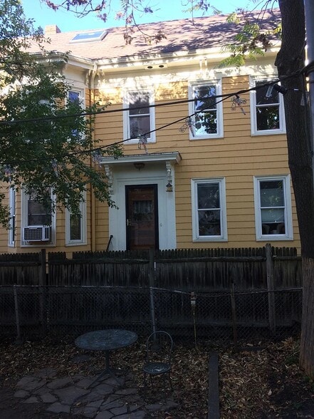 Rear entrance. Three floors of living space. - 5A Evergreen Ave