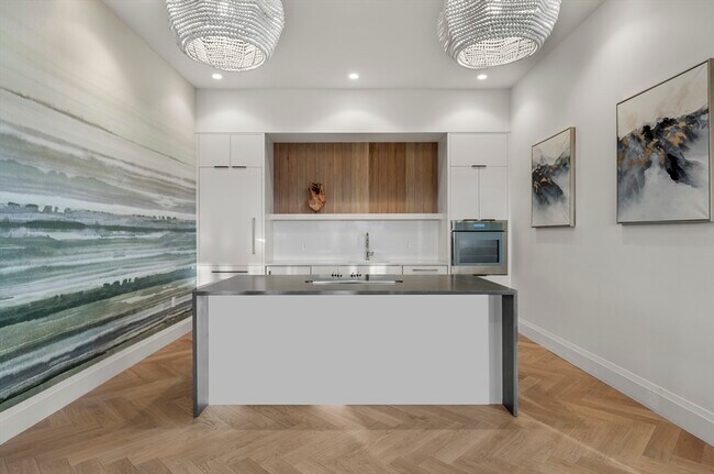 Building Photo - 93 Bennington St