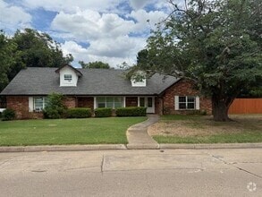 Building Photo - 5457 Wedgmont Cir N