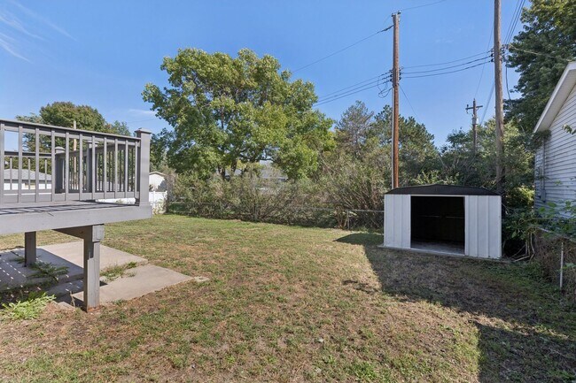 Building Photo - 1636 SW 16th St
