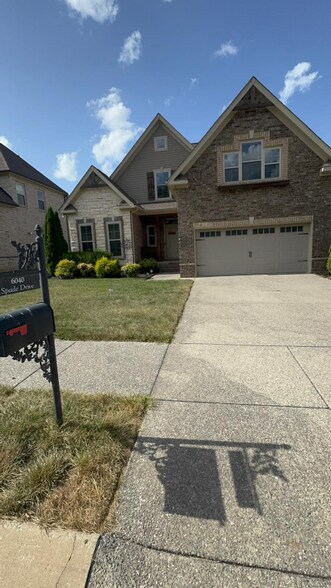 Primary Photo - 6040 Spade Dr