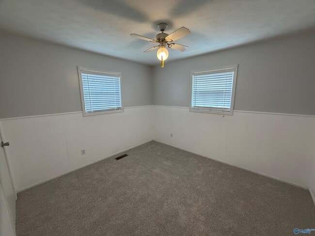 Building Photo - 756 Morris St SW