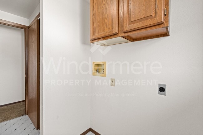 Building Photo - **Half Off first full month special** Fantastic 3-Bedroom Home In Liberty Lake