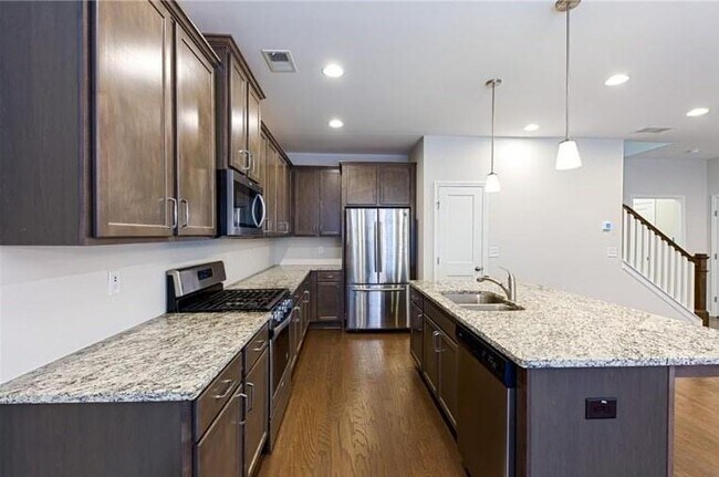 Building Photo - 1771 Stone Hedge Dr
