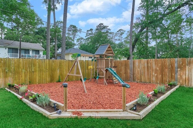 Building Photo - 6411 Elmgrove Rd
