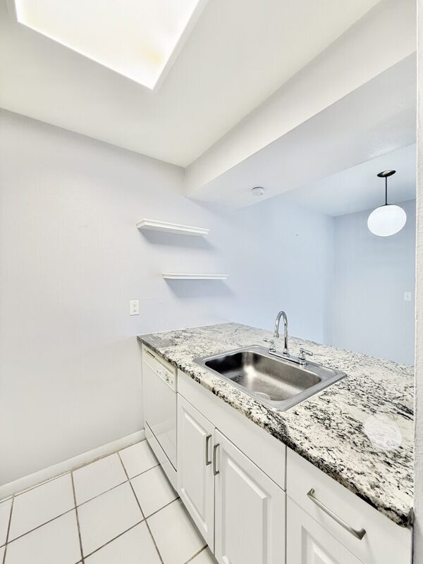 Building Photo - 1799 N Highland Ave