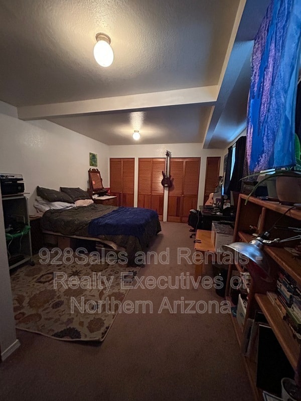 Building Photo - 13 S Trail of the Wds