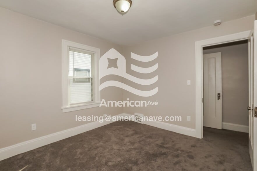 Building Photo - 3463 W 128th St