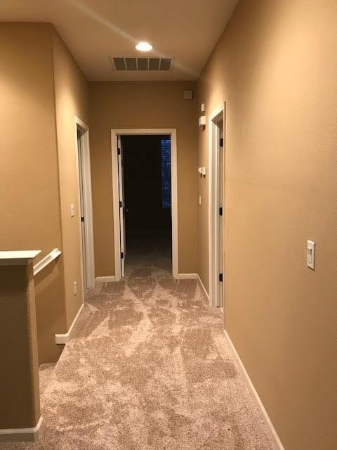 Building Photo - 301 Dragonfly Cir