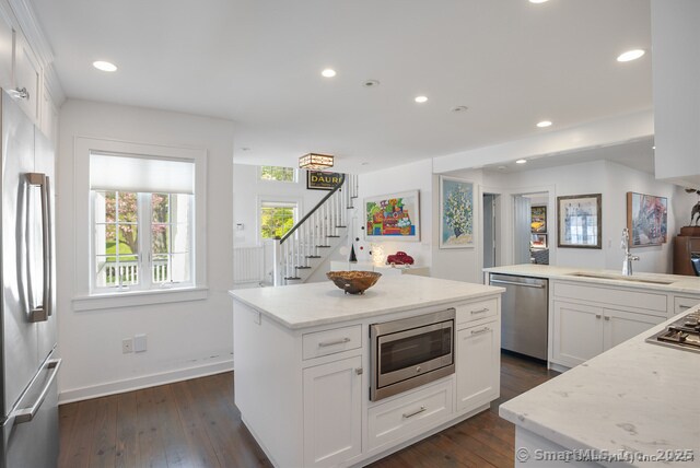 Building Photo - 158 Hillspoint Rd