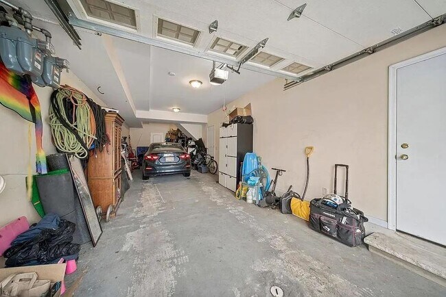 Building Photo - 41 Wright Ave