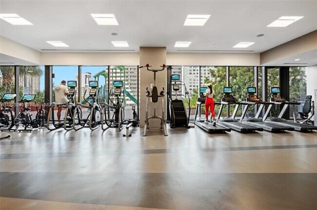 Building Photo - 88 SW 7th St