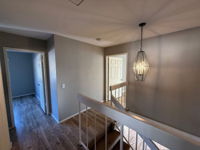 Building Photo - 3 Bedroom, 2.5 Bath Two-Story Townhome in Tierrasanta