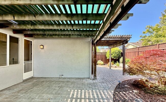 Building Photo - 844 Signorelli Cir