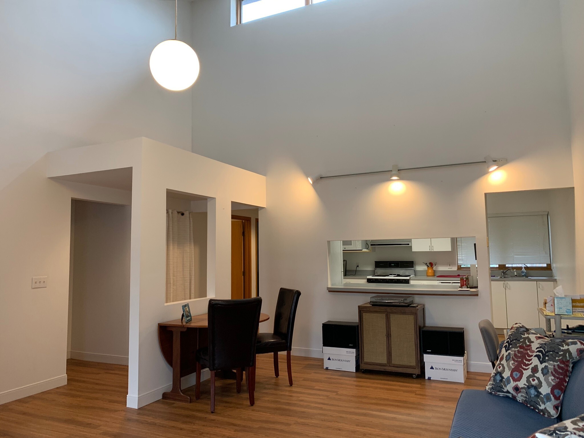 Dinning area with pass through to kitchen. - 1047 Danby Rd