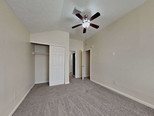 Building Photo - 9203 Rippling Fields Dr