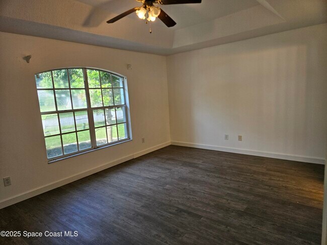 Building Photo - 1250 Winding Meadows Rd