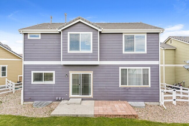 Building Photo - 24762 E Wyoming Cir
