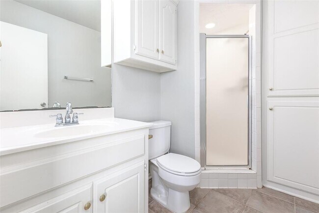 Building Photo - 907 W Tesio Way