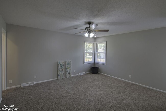 Building Photo - WELCOME HOME!