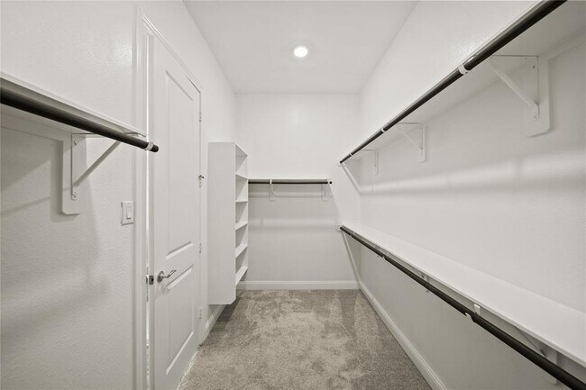 Building Photo - 2134 Ironwood Pass Dr