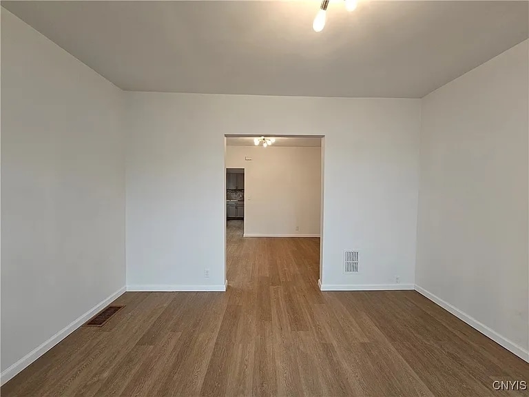 Building Photo - 923 Rutger St