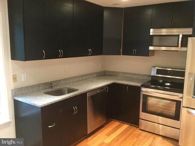 Building Photo - 1835 Westwind Way