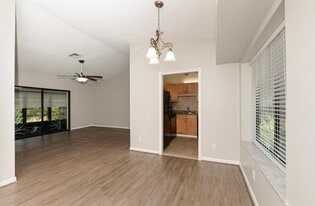 Building Photo - 800 NW Fork Rd