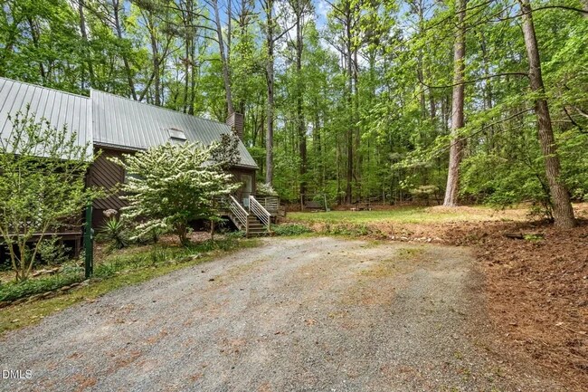 Building Photo - 103 Hidden Valley Dr