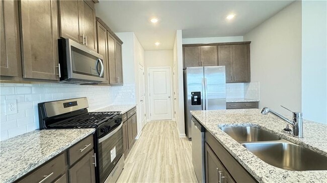 Building Photo - 694 Gabby Pt