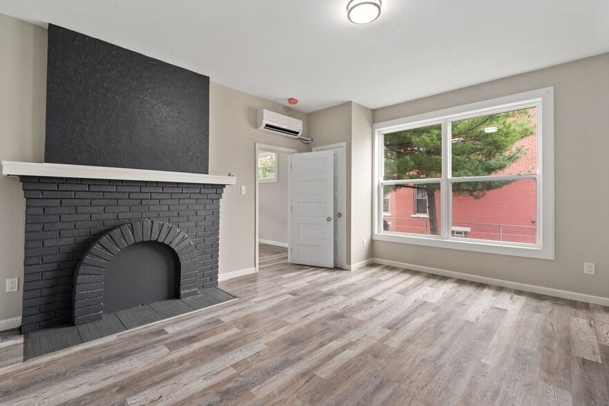 Building Photo - 741 Sullivant Ave