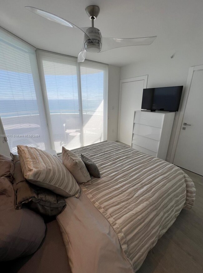 Building Photo - 6301 Collins Ave