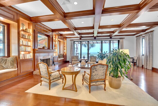 Building Photo - 1281 Gulf of Mexico Dr