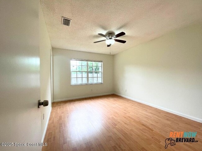 Building Photo - 601 7 Gables Cir SE