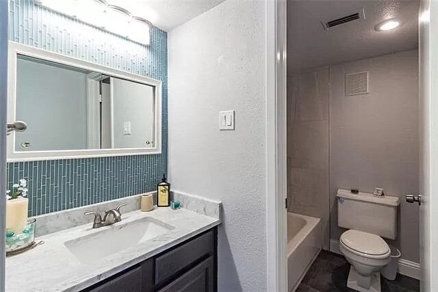 Building Photo - 4537 N O'Connor Rd