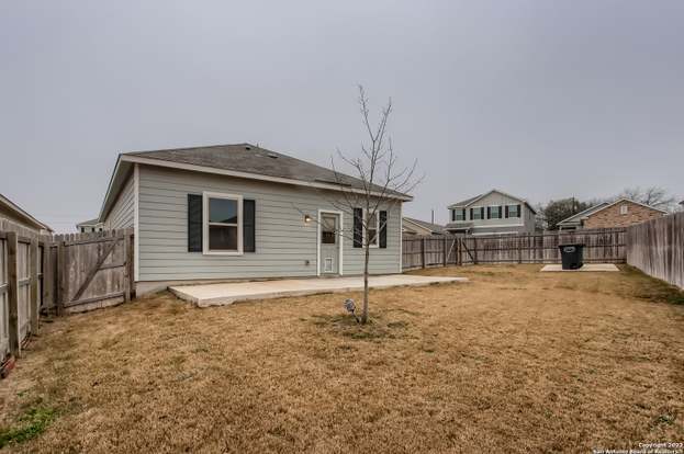 Building Photo - 4950 Hallies Gdn