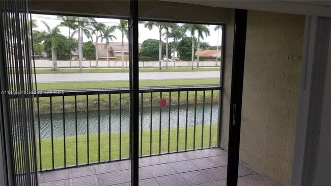 Building Photo - 9723 SW 138th Ave