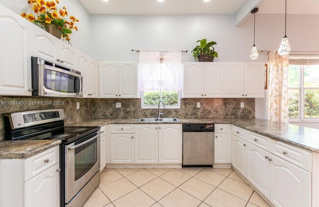 Building Photo - 16230 SW 36th St