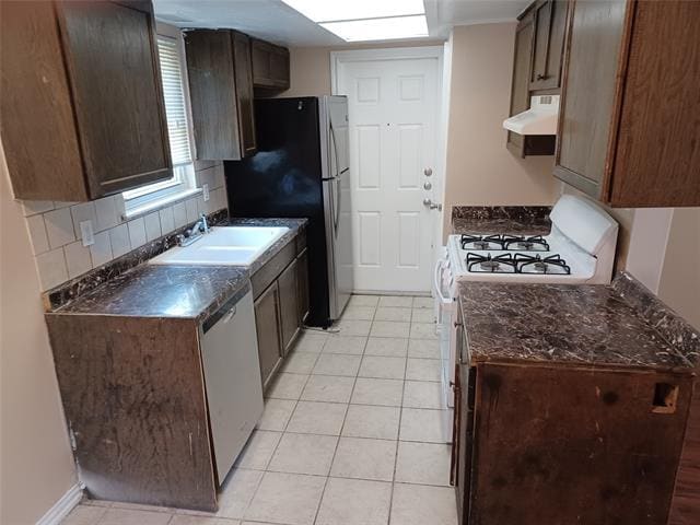 Building Photo - 4110 Fernwood Dr