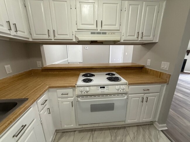 Building Photo - 3609 Juneau Rd