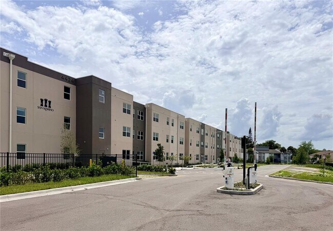 Building Photo - 4424 S Texas Ave